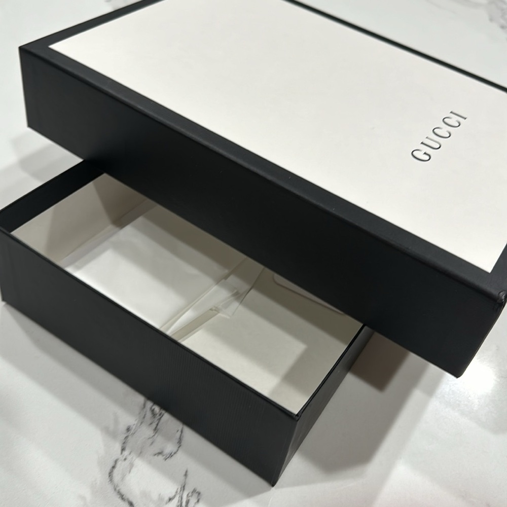 🆕 Gucci Box! - Picture 9 of 11